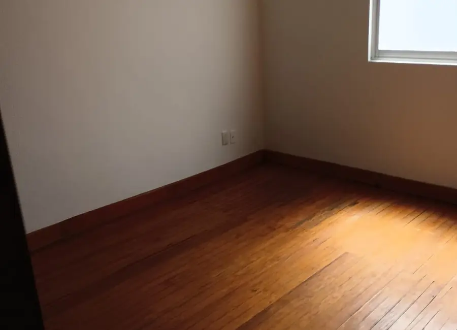 Habitación 5, planta alta — foto 1